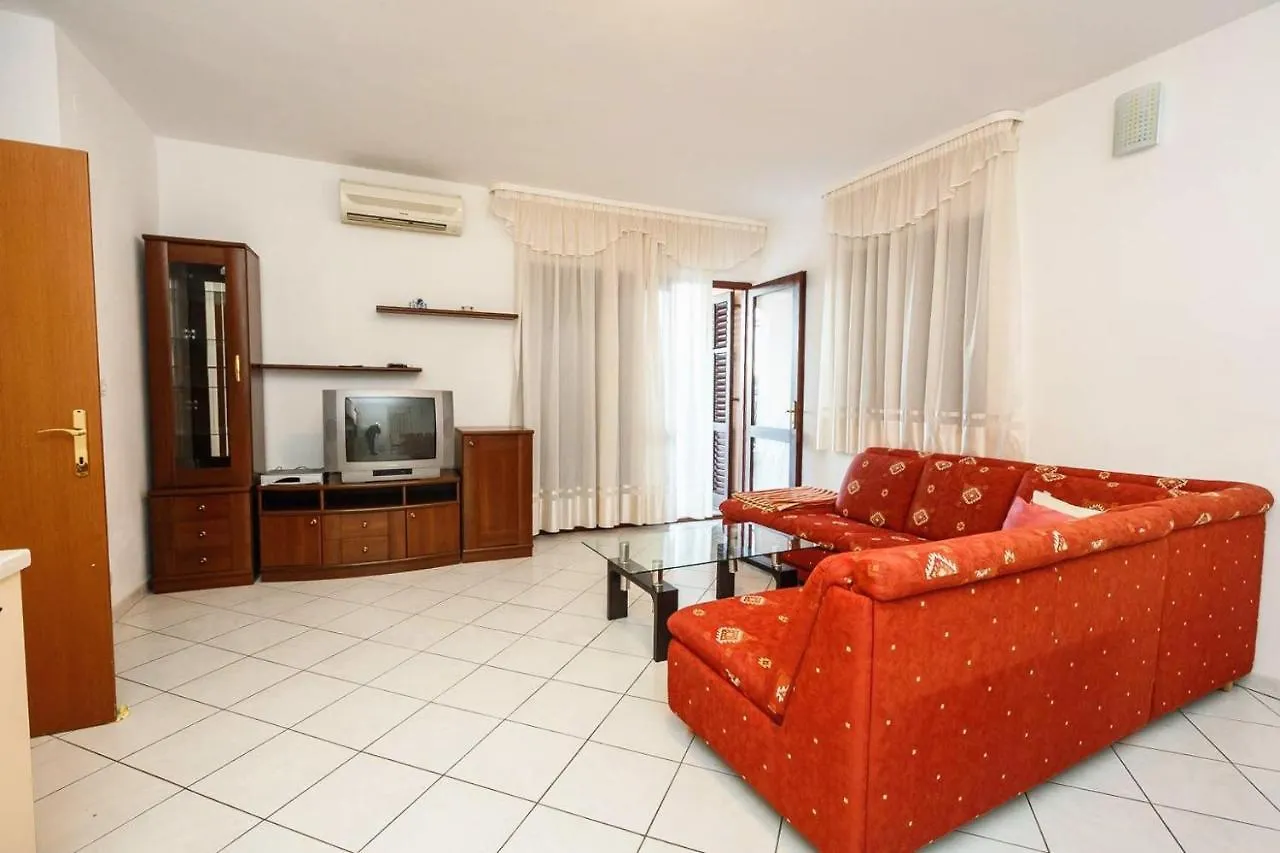 Apartments By The Sea Mastrinka, Ciovo - 4836 Trogir