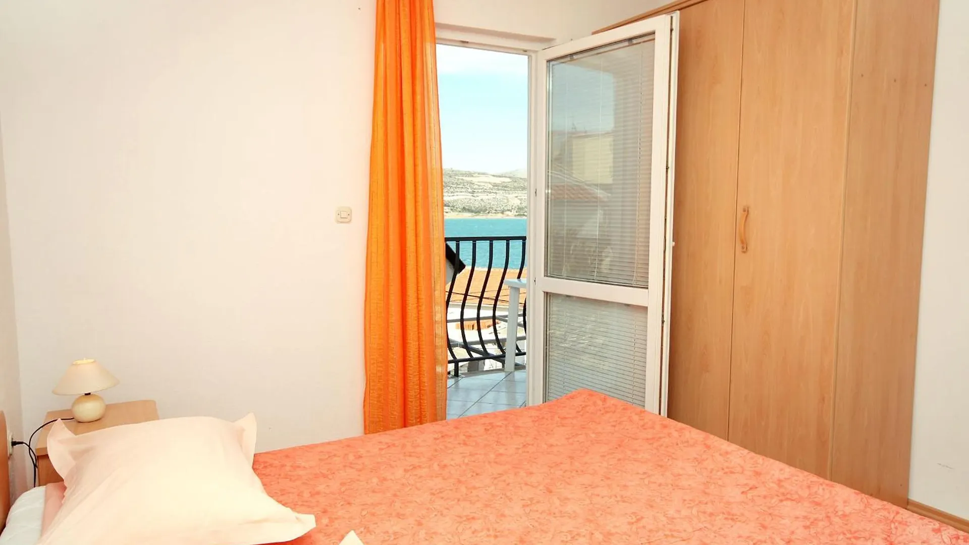 Apartments By The Sea Mastrinka, Ciovo - 4836 Trogir